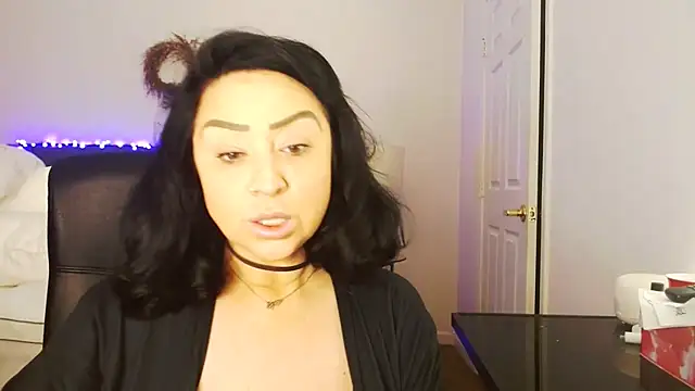Snapshot of AlyssiaAmoreXO chatting on 05.04.26 AlyssiaAmoreXO online show from 05.04.26