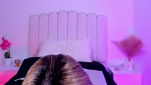 Sarajonnes online show from 03.14.25