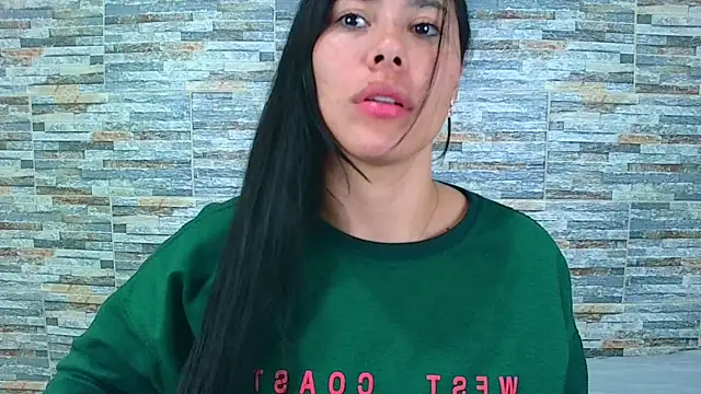 Snapshot of _joy_yva chatting on 03.04.25 joy yva online show from 03.04.25