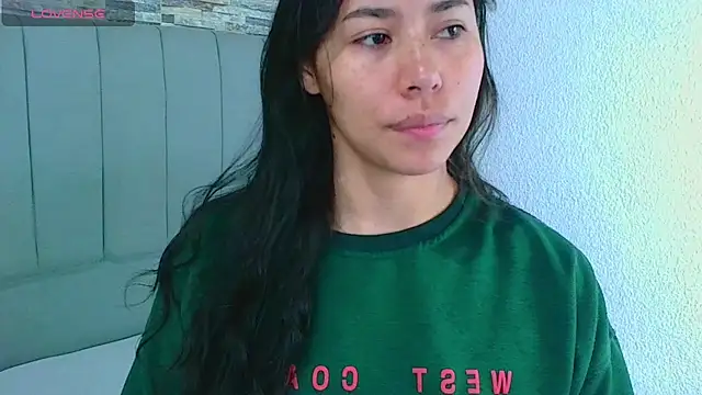 Snapshot of _joy_yva chatting on 03.20.25 joy yva online show from 03.20.25