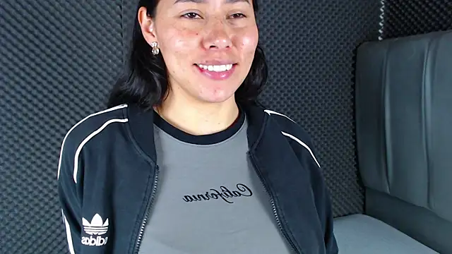 Snapshot of _joy_yva chatting on 01.09.26 joy yva online show from 01.09.26