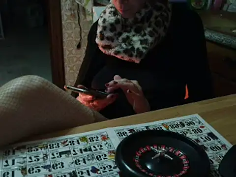 VeneRed online show from 10.31.25