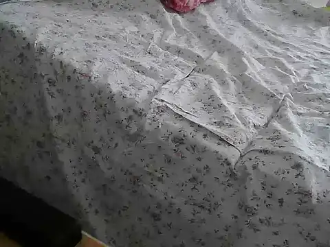 Snapshot of VeneRed chatting on 06.19.26 VeneRed online show from 06.19.26