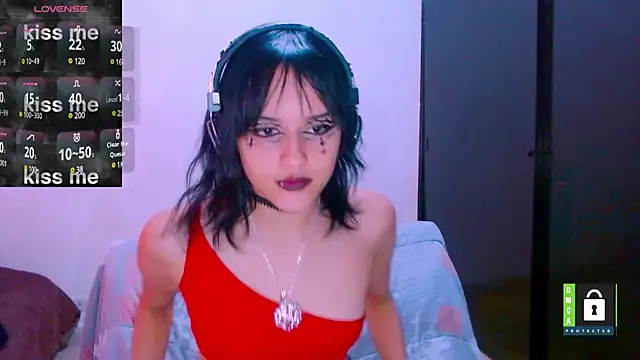 Snapshot of lizeth_darks chatting on 02.15.25 lizeth darks online show from 02.15.25