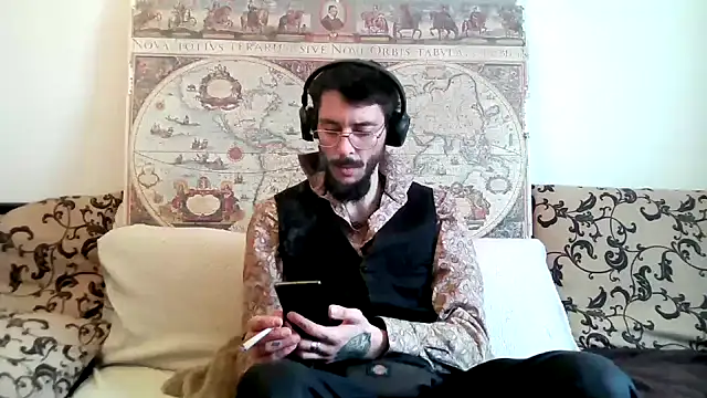 Snapshot of casualtimepassenger chatting on 03.15.25 casualtimepassenger online show from 03.15.25