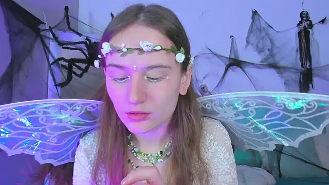 L1ittle kitty  online show from 10.31.25