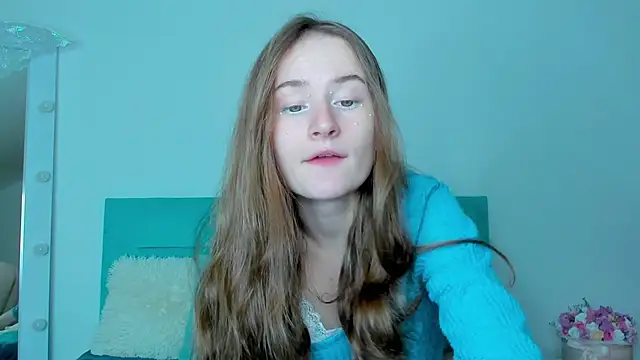 L1ittle kitty  online show from 11.13.25