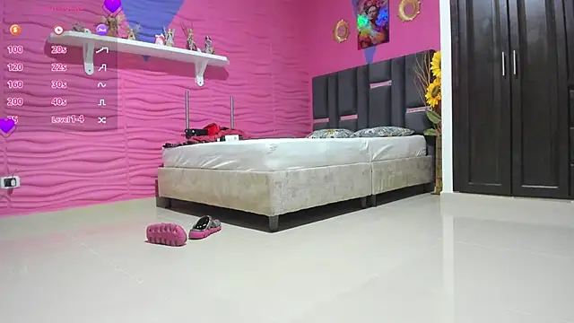 valeria hurtado online show from 03.06.25