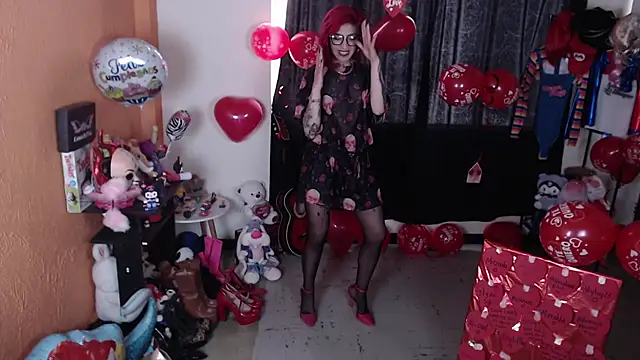 MissMiia2 online show from 02.22.25