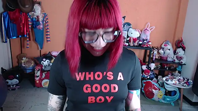 Snapshot of MissMiia2 chatting on 02.14.26 MissMiia2 online show from 02.14.26