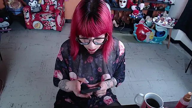 Snapshot of MissMiia2 chatting on 02.16.26 MissMiia2 online show from 02.16.26