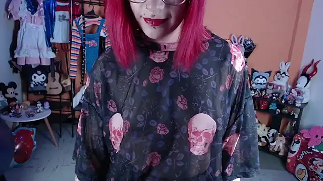 Snapshot of MissMiia2 chatting on 03.08.26 MissMiia2 online show from 03.08.26