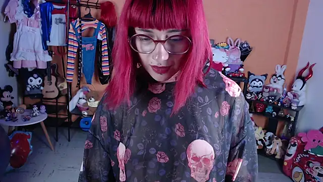 Snapshot of MissMiia2 chatting on 03.08.26 MissMiia2 online show from 03.08.26