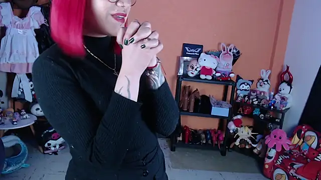 MissMiia2 online show from 04.24.26