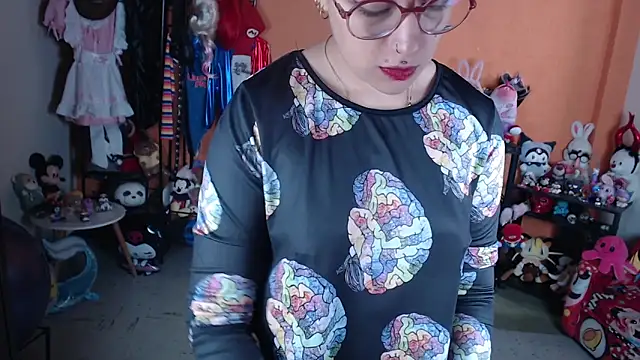 MissMiia2 online show from 06.11.26