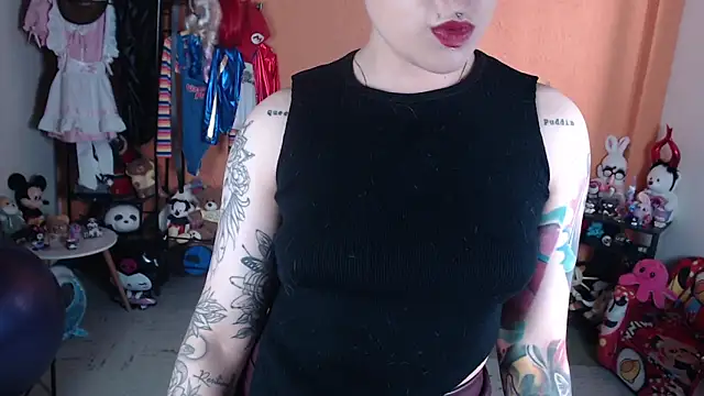 MissMiia2 online show from 06.14.26