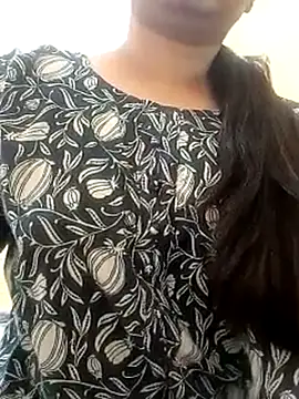 Snapshot of Indianhyna chatting on 03.19.25 Indianhyna online show from 03.19.25