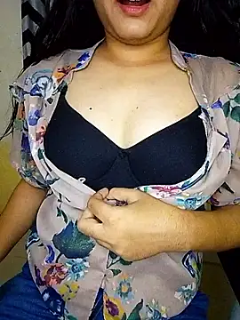 Snapshot of Indianhyna chatting on 09.10.25 Indianhyna online show from 09.10.25