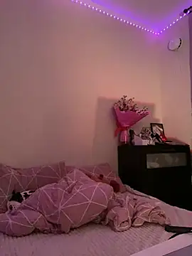 Snapshot of Anikka_Liam chatting on 03.20.25 Anikka Liam online show from 03.20.25