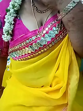 Snapshot of your-sameera chatting on 10.27.25 your-sameera online show from 10.27.25