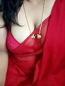 Snapshot of your-sameera chatting on 11.08.25 your-sameera online show from 11.08.25