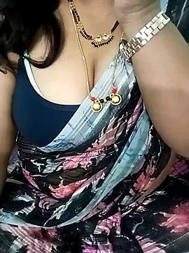 Snapshot of your-sameera chatting on 12.17.25 your-sameera online show from 12.17.25