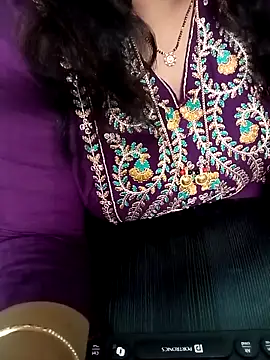 Snapshot of your-sameera chatting on 03.14.26 your-sameera online show from 03.14.26