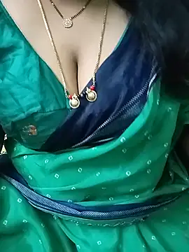 Snapshot of your-sameera chatting on 06.23.26 your-sameera online show from 06.23.26