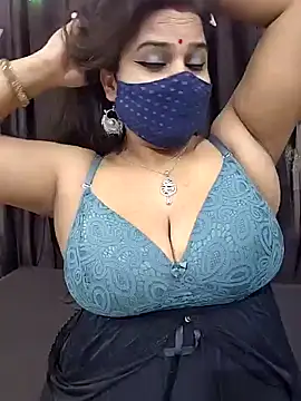 Snapshot of AzadPanchi2024 chatting on 01.18.25 AzadPanchi2024 online show from 01.18.25