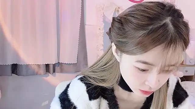 Carly 1 online show from 12.18.24