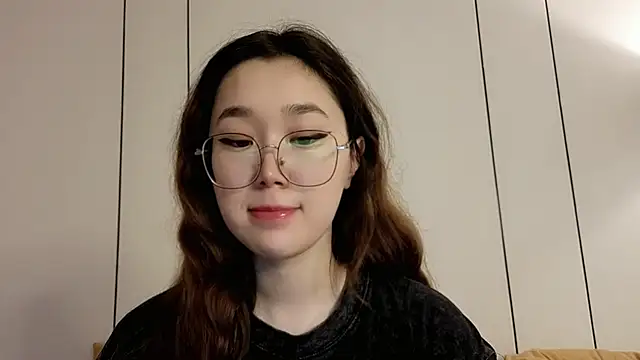 Snapshot of Jennatyan chatting on 06.25.26 Jennatyan online show from 06.25.26