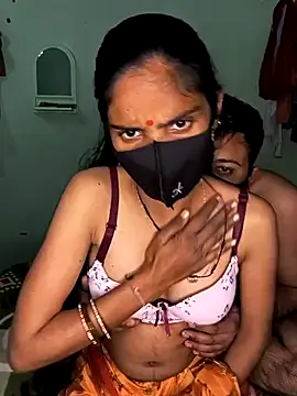 Snapshot of cute_simmy0 chatting on 12.27.24 cute simmy0 online show from 12.27.24