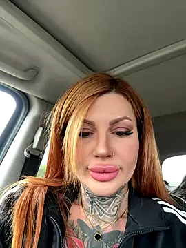 Snapshot of krysstal003 chatting on 11.15.25 krysstal003 online show from 11.15.25