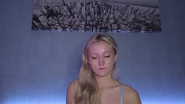 MiaNixan online show from 09.19.25