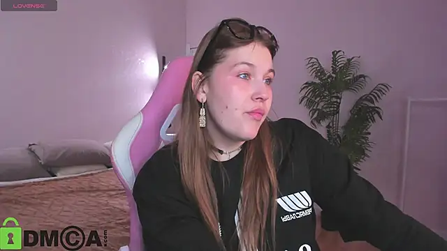 Colleen Blake online show from 11.14.25