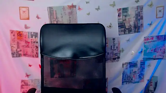 Snapshot of _SusieSu_ chatting on 06.12.26 SusieSu online show from 06.12.26