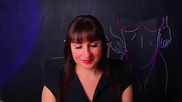 Snapshot of Violla_My chatting on 12.20.24 Violla My online show from 12.20.24