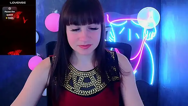 Snapshot of Violla_My chatting on 02.21.25 Violla My online show from 02.21.25