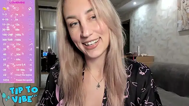 lady Nati online show from 12.22.24