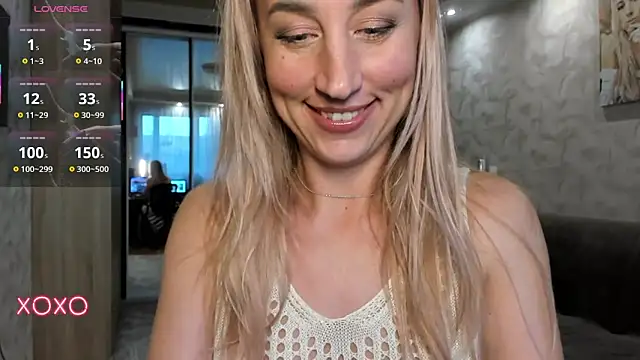 lady Nati online show from 10.22.25