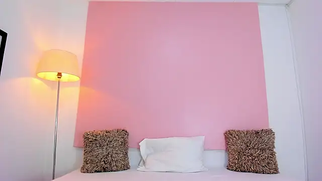 Snapshot of andyylove_jk chatting on 02.19.26 andyylove jk online show from 02.19.26