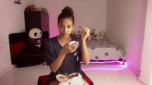 Chelsea  2 online show from 02.04.26