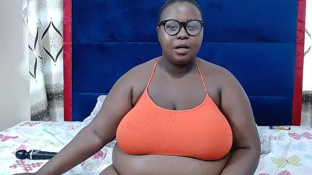 Sexybubbles14xxx online show from 02.05.25