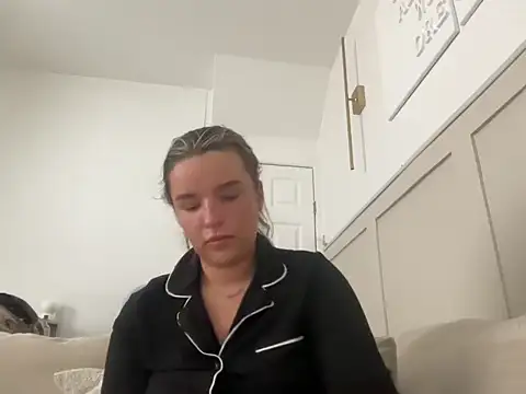 maisiesmithx online show from 09.17.25