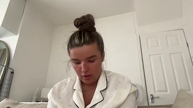 maisiesmithx online show from 09.18.25