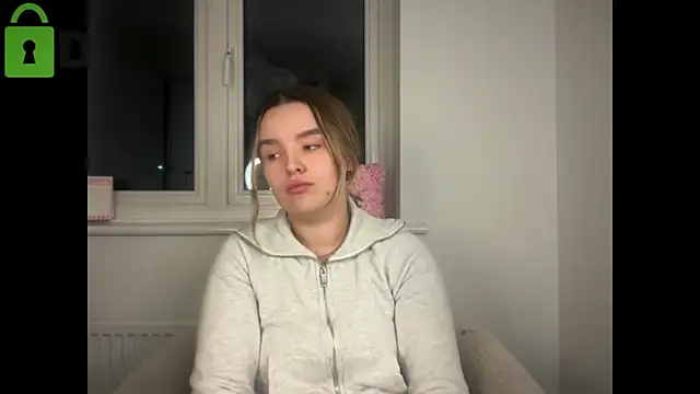 maisiesmithx online show from 02.02.26