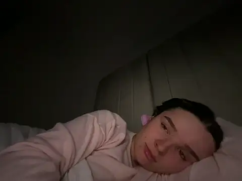 Snapshot of maisiesmithx chatting on 02.17.26 maisiesmithx online show from 02.17.26