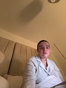 Snapshot of maisiesmithx chatting on 02.20.26 maisiesmithx online show from 02.20.26