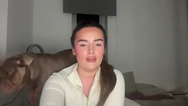 Snapshot of maisiesmithx chatting on 03.12.26 maisiesmithx online show from 03.12.26