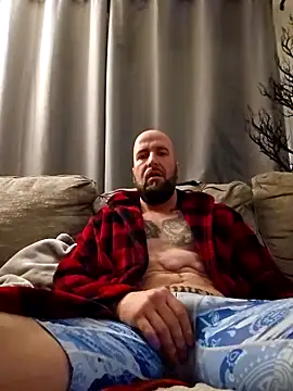 Snapshot of Beardedtattood chatting on 01.16.25 Beardedtattood online show from 01.16.25